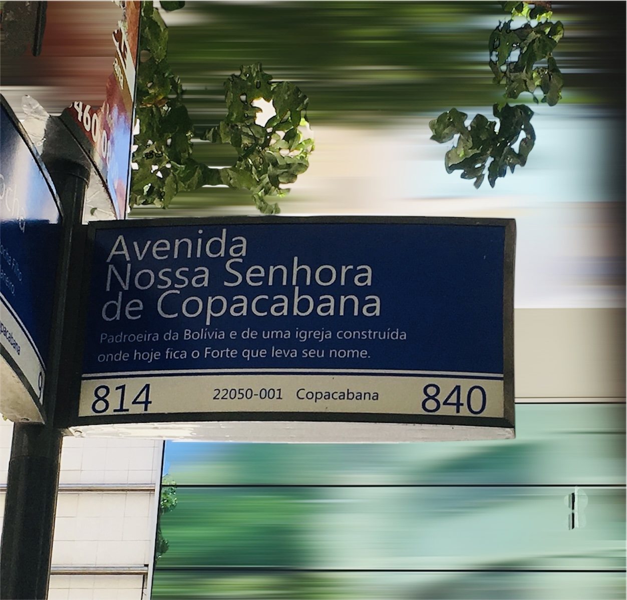 Placa na Avenida Nossa Senhora de Copacabana